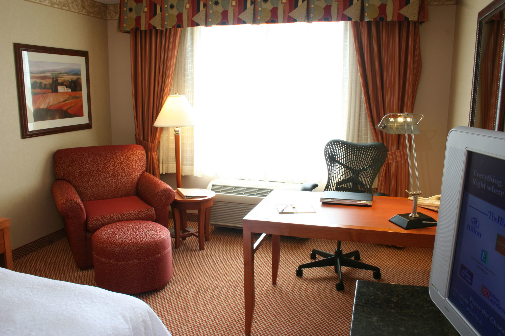 Hilton Garden Hotel 4*